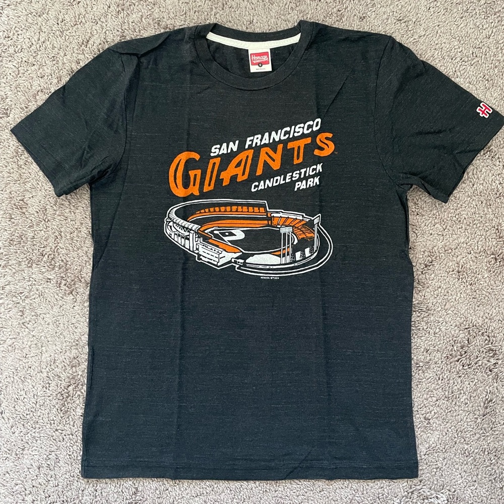 Homage brand San Francisco Giants T-shirt - Men’s Small - Black